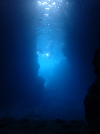 青の洞窟スノーケル